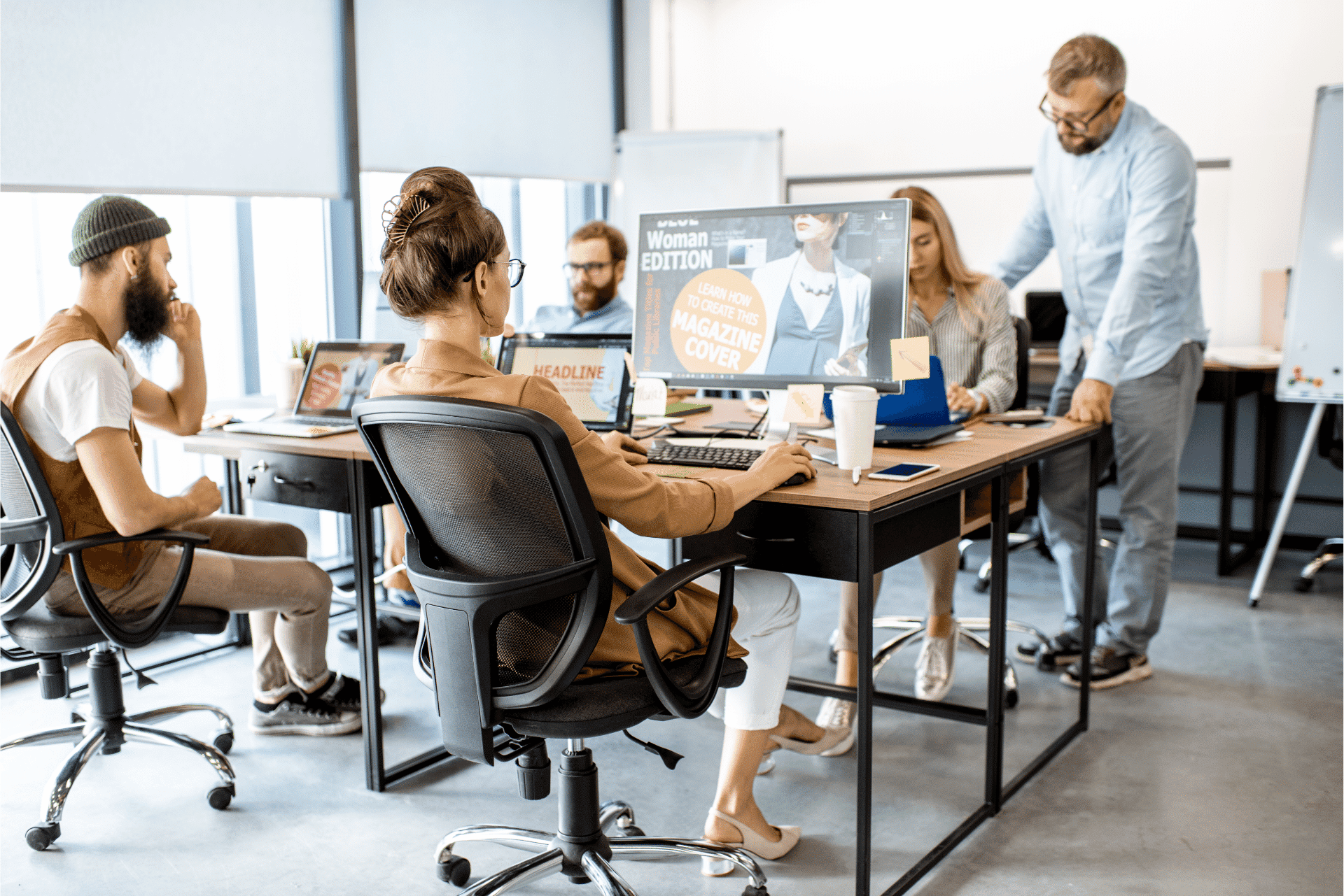 web designer trend Gruppo di web designer al lavoro